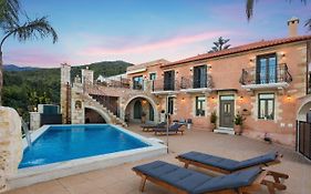 Villa Steve Kois,A Dream Retreat With Private Heated Pool
